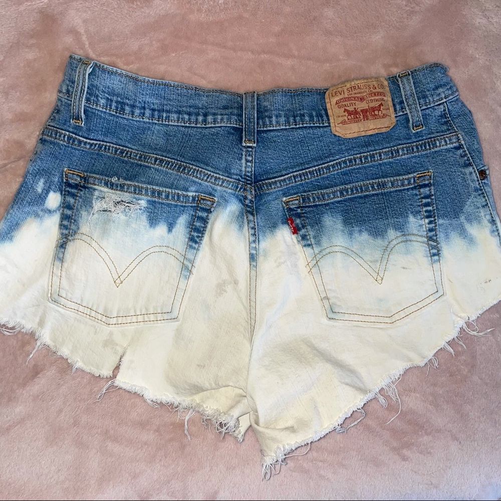 Cut off/bleached Levi jean shorts